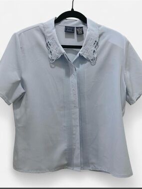 Vintage Baby Blue Button Up Blouse Grandmacore Polished Feminine Workwear 16